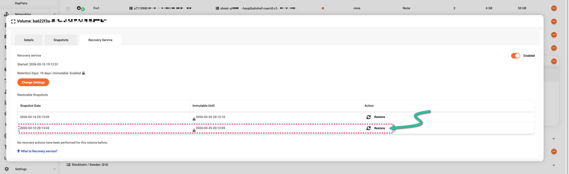Backing volume snapshot list